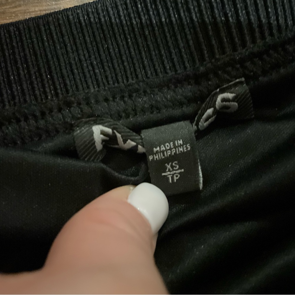 EXPRESS PLEATED SKIRT - Picture 4 of 8